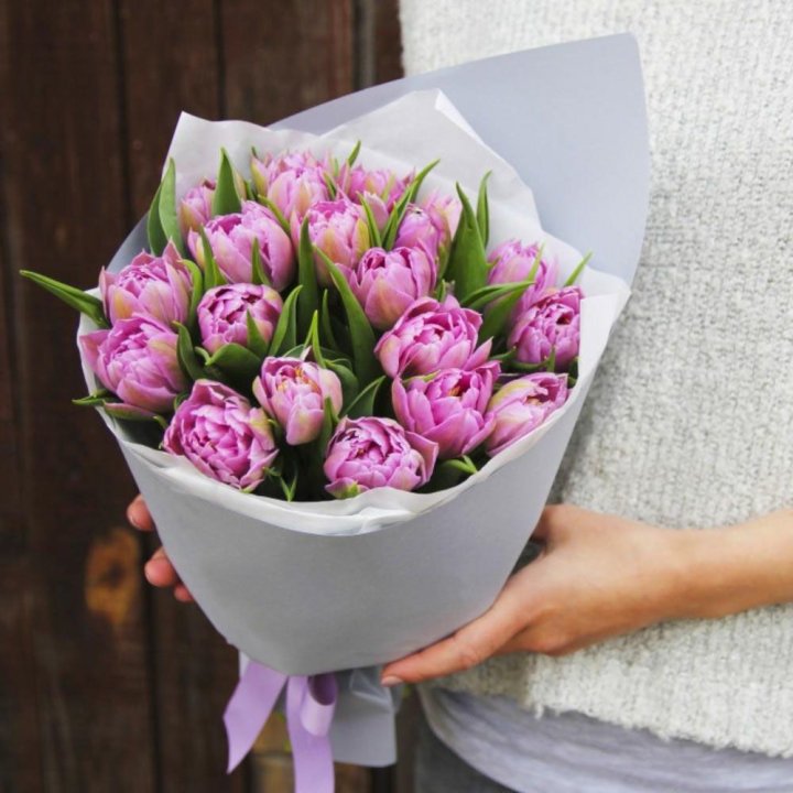 Букет пионовидных тюльпанов в Улан-Удэ