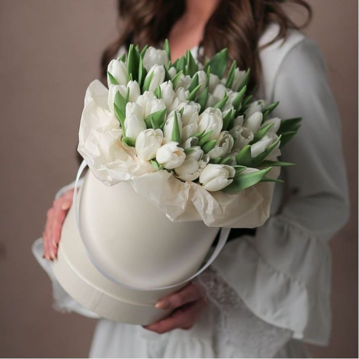 Тюльпаны в цилиндре  в Улан-Удэ